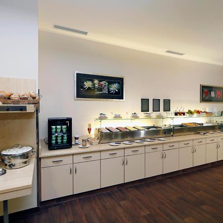 B&B Hotel Berlin-Mitte Екстер'єр фото