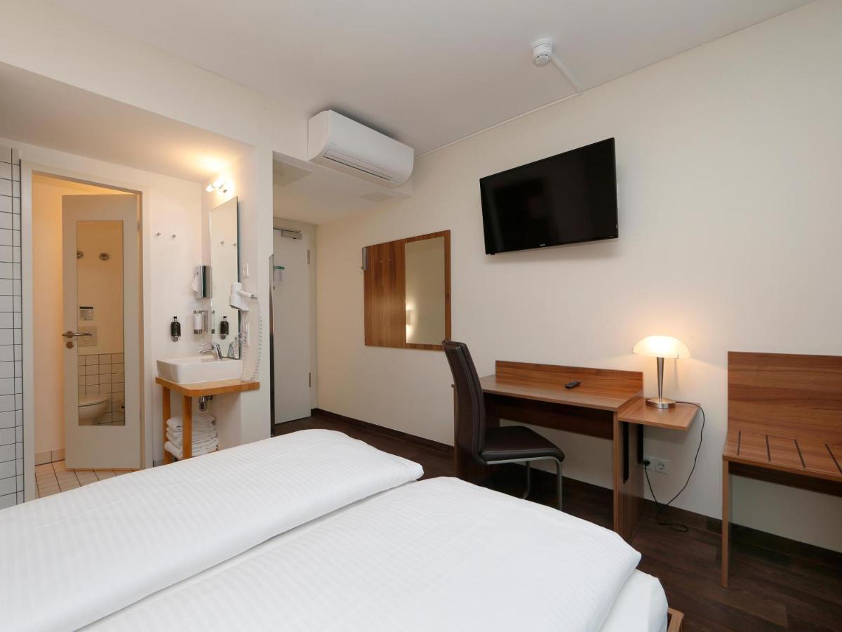 B&B Hotel Berlin-Mitte Екстер'єр фото
