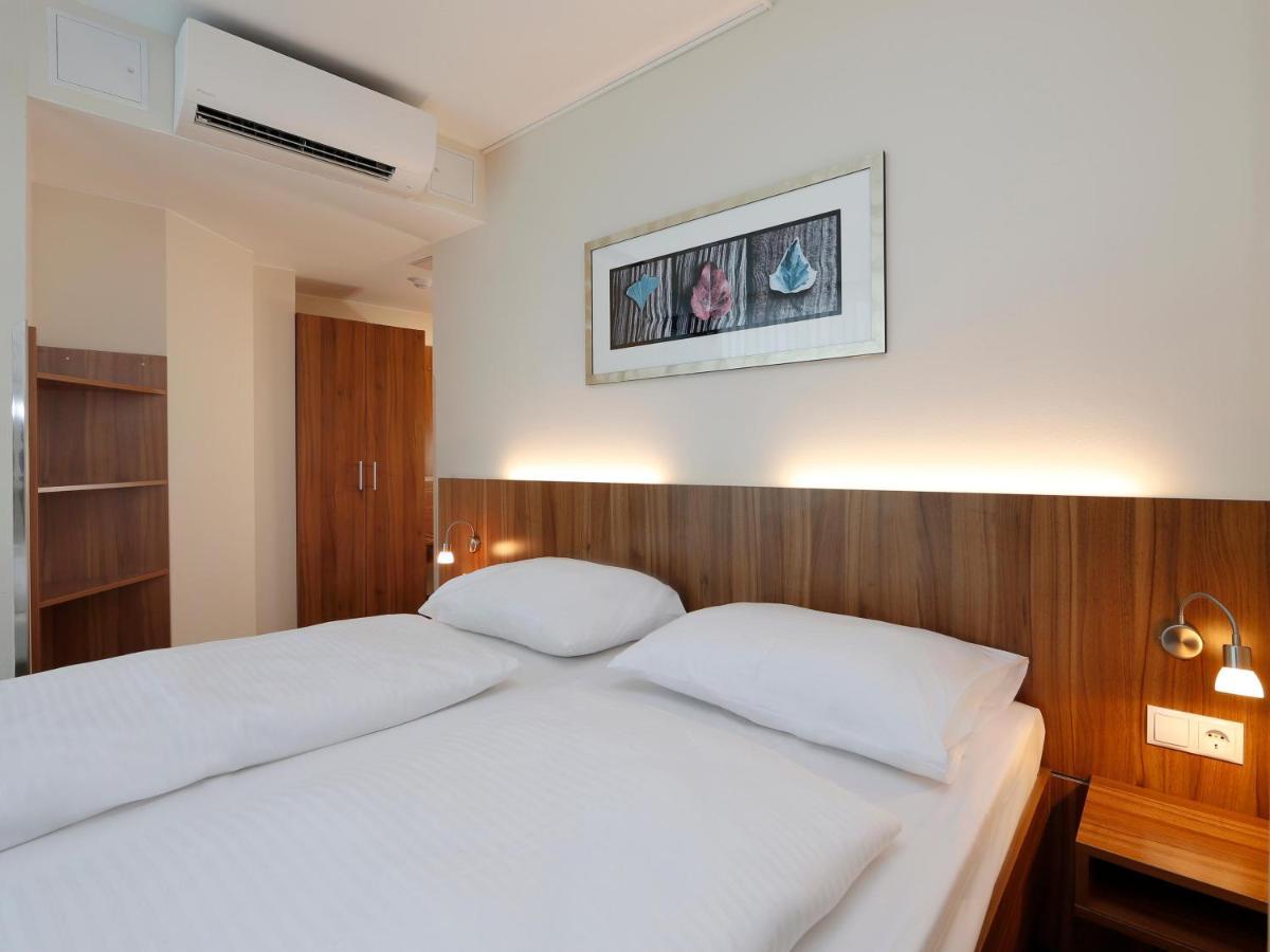 B&B Hotel Berlin-Mitte Екстер'єр фото