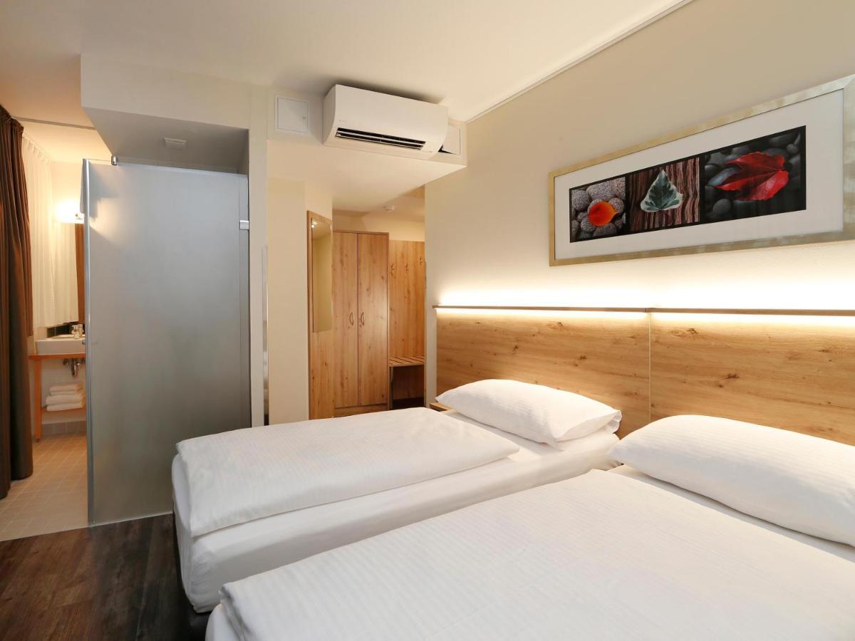 B&B Hotel Berlin-Mitte Екстер'єр фото