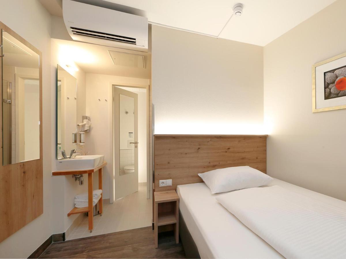 B&B Hotel Berlin-Mitte Екстер'єр фото