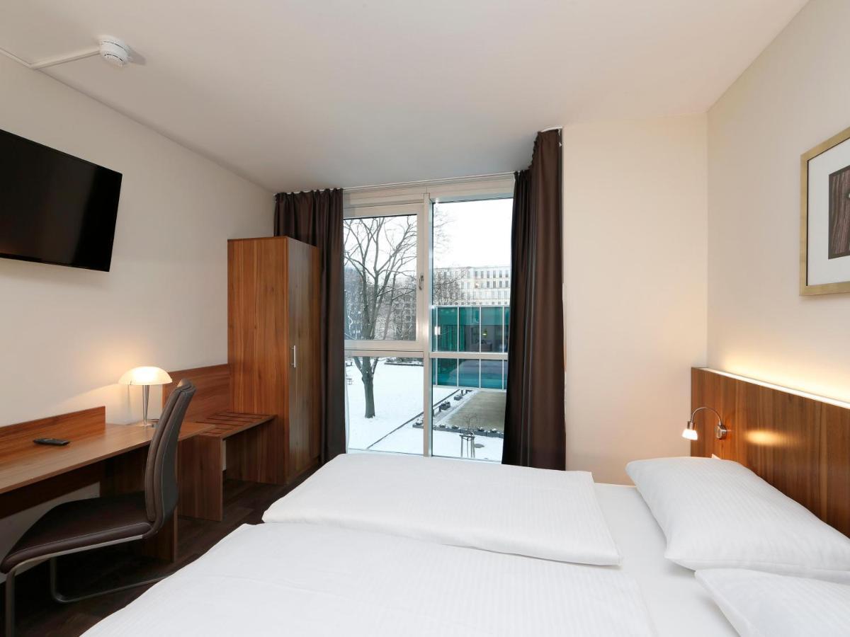 B&B Hotel Berlin-Mitte Екстер'єр фото