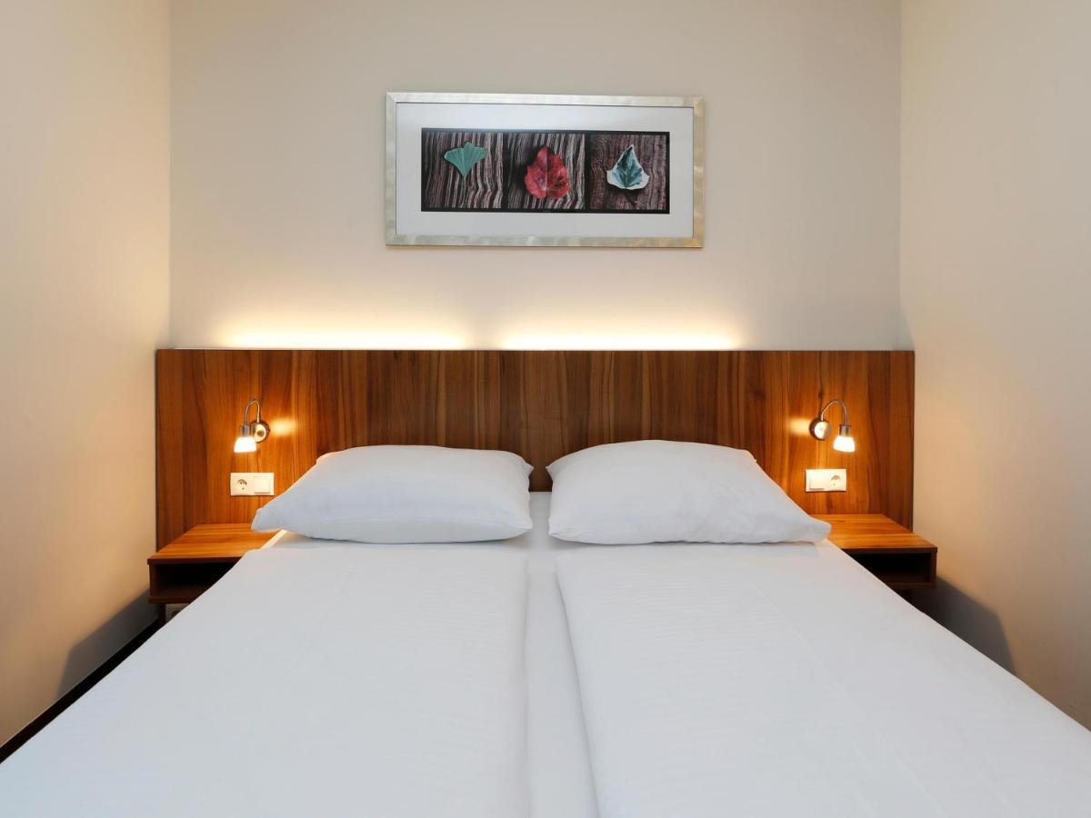 B&B Hotel Berlin-Mitte Екстер'єр фото