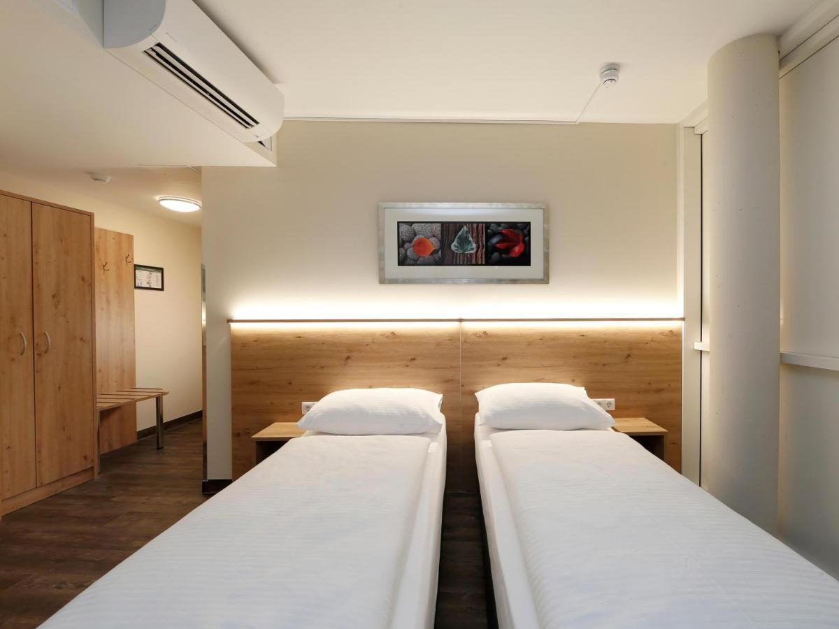 B&B Hotel Berlin-Mitte Екстер'єр фото