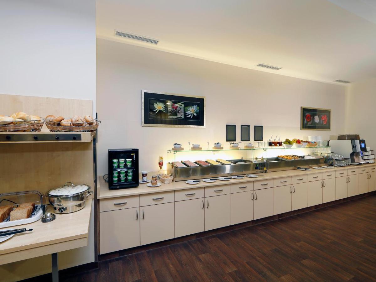 B&B Hotel Berlin-Mitte Екстер'єр фото