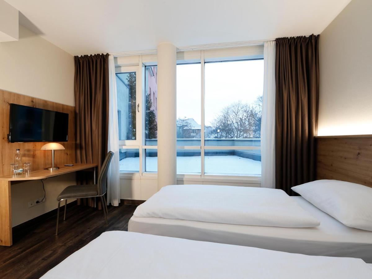 B&B Hotel Berlin-Mitte Екстер'єр фото