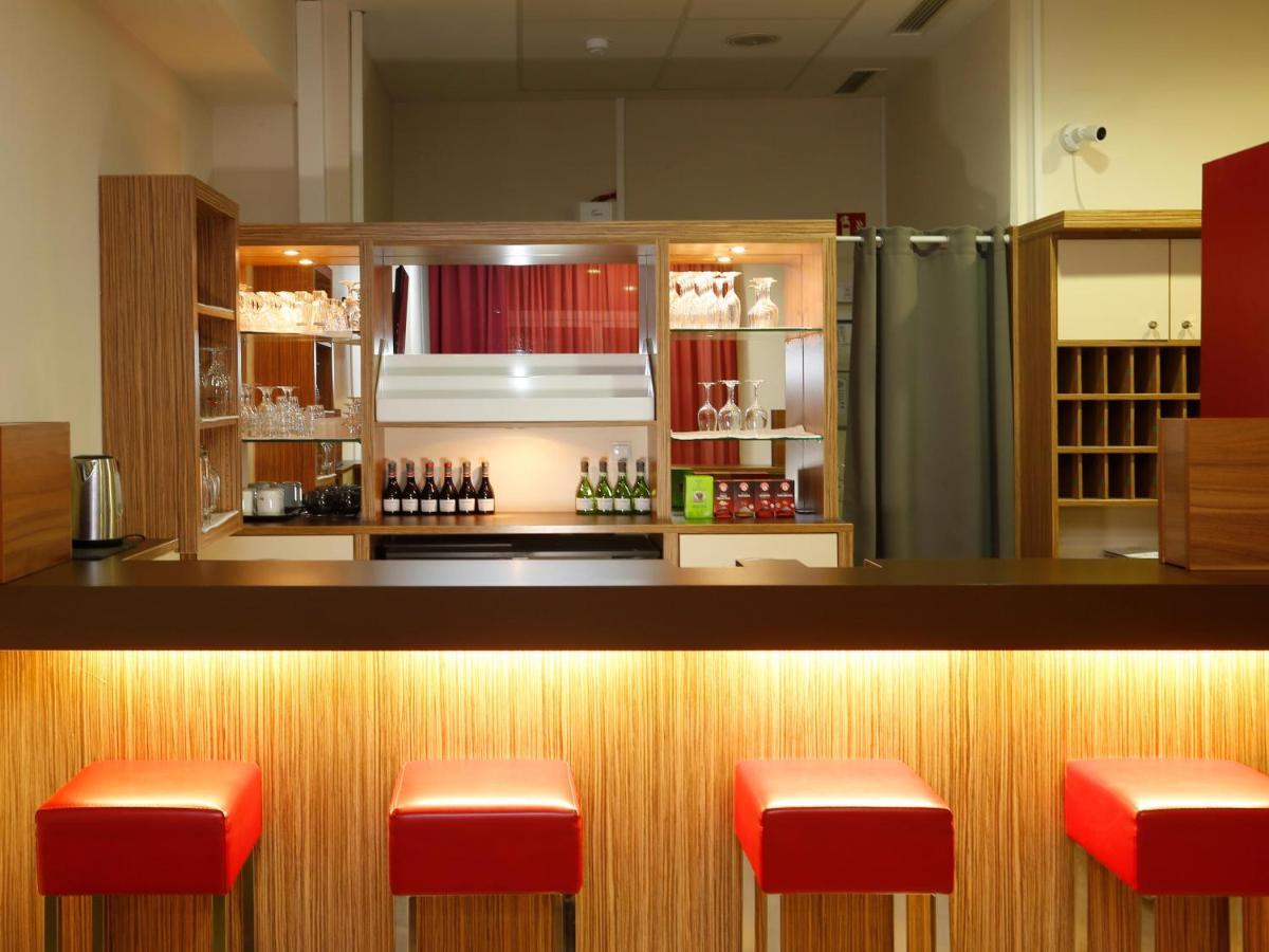 B&B Hotel Berlin-Mitte Екстер'єр фото