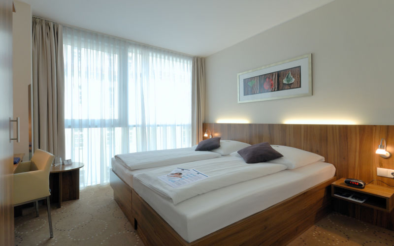 B&B Hotel Berlin-Mitte Екстер'єр фото