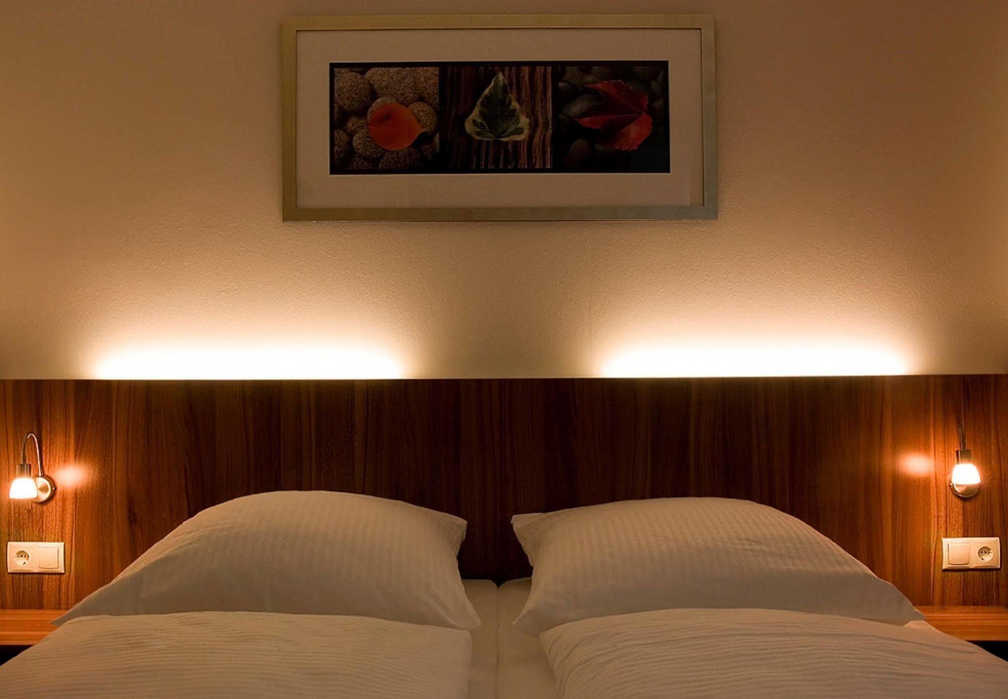 B&B Hotel Berlin-Mitte Екстер'єр фото
