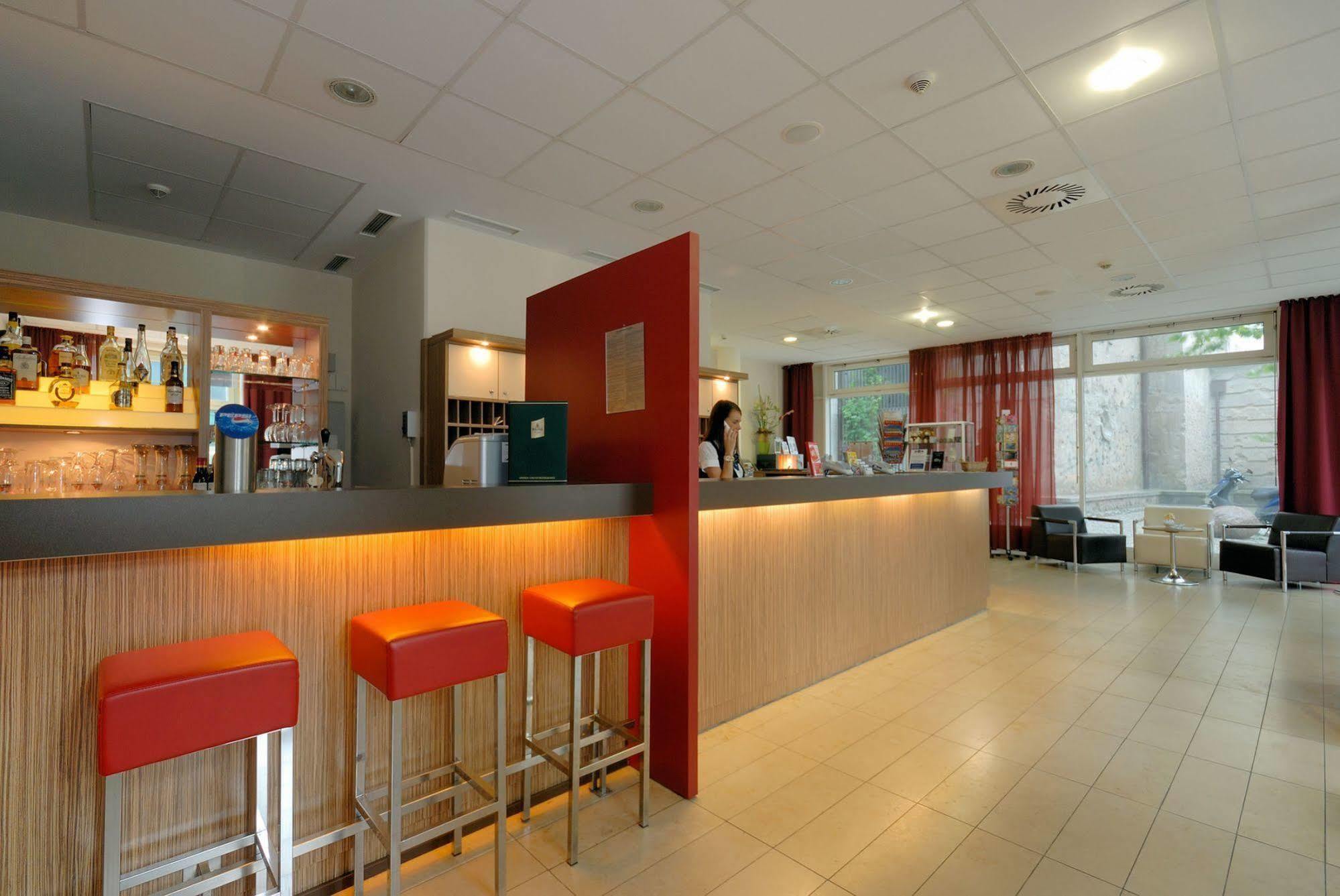 B&B Hotel Berlin-Mitte Екстер'єр фото
