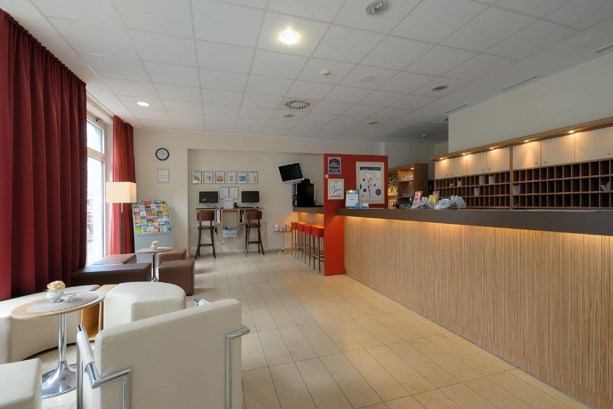 B&B Hotel Berlin-Mitte Екстер'єр фото